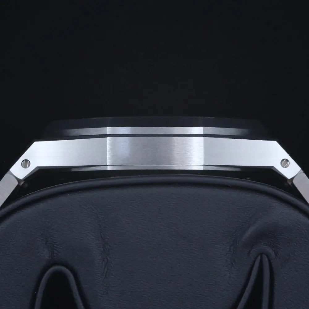 Audemars Piguet Royal Oak 15510ST Green Dial 50th Anniversary Year: 2022 - Image 5