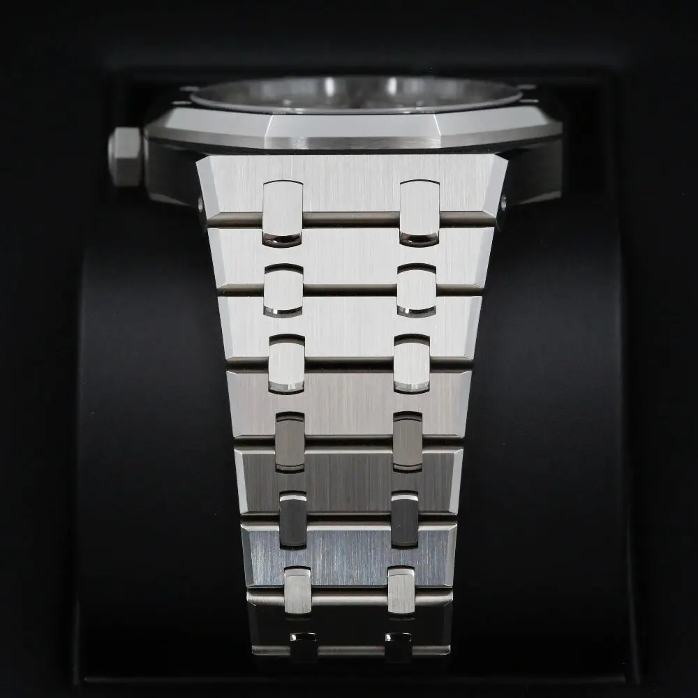 Audemars Piguet Royal Oak 15510ST White Dial Year: 2022 - Image 4