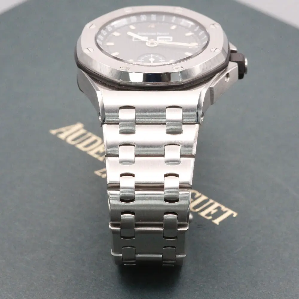 Audemars Piguet Royal Oak Offshore 25807ST Year: 1994 - Image 7