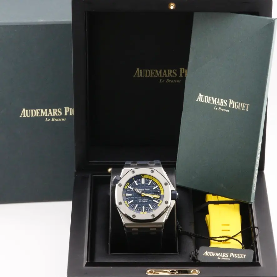 Audemars Piguet Royal Oak Offshore Diver 15710ST.OO.A027CA.01 Year: 2021 - Image 3