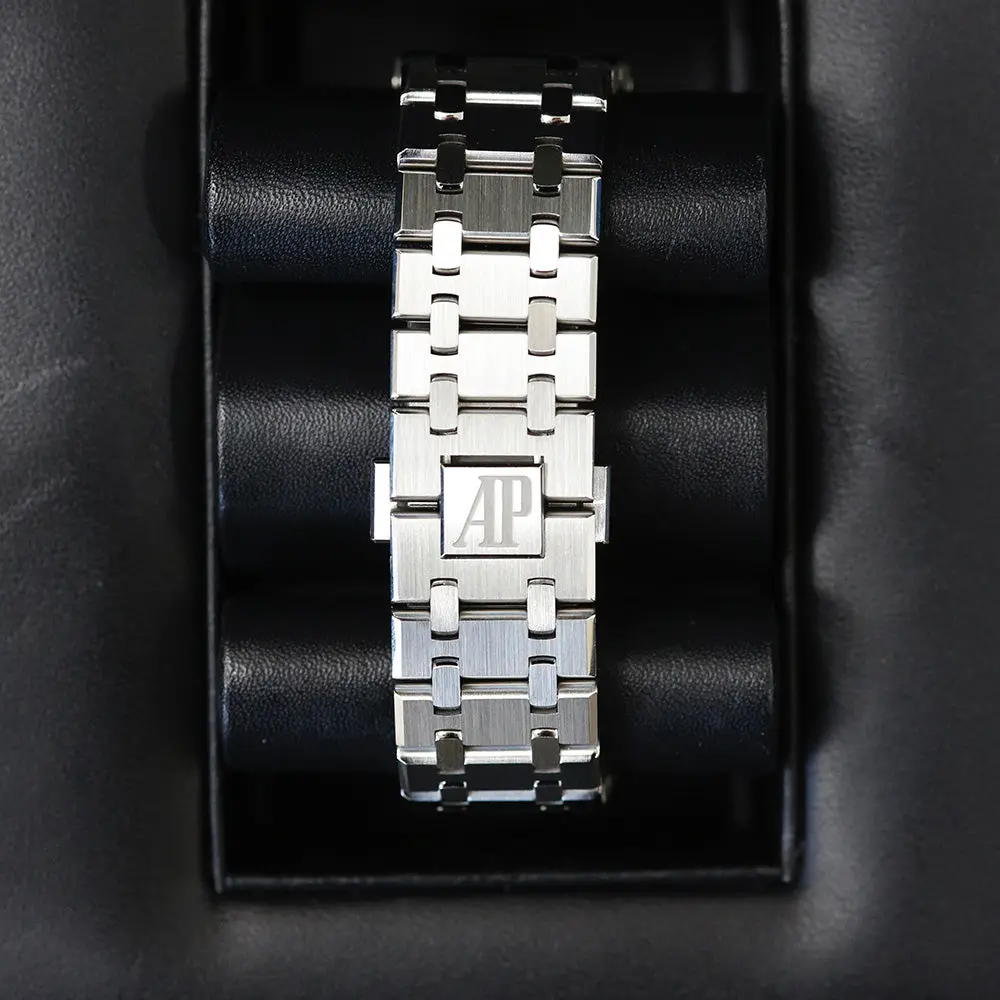 Audemars Piguet Royal Oak Silver Dial 15500 Year: 2019 - Image 7