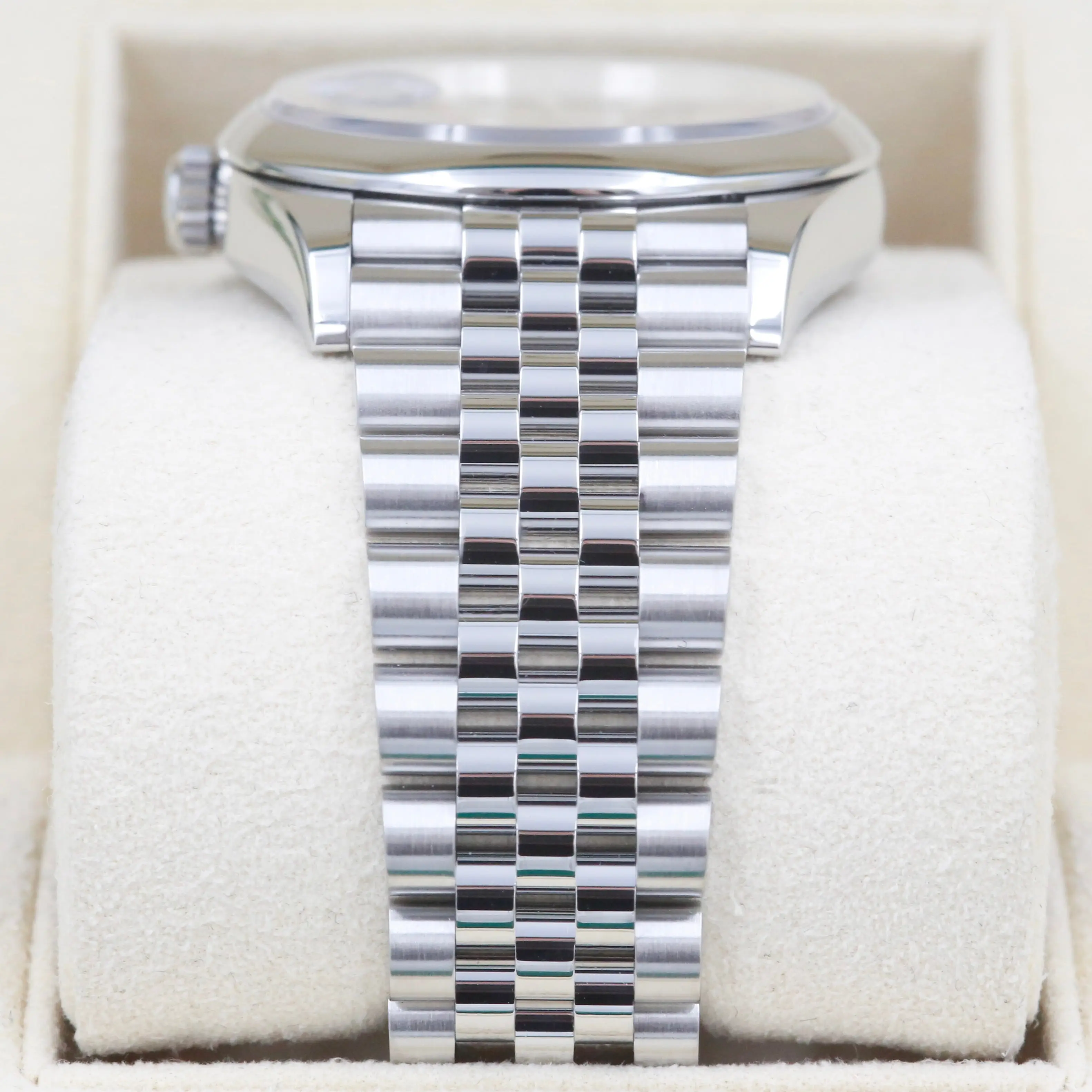 Rolex Datejust 36 Blue Motif 126200 Year: 2022 - Image 3