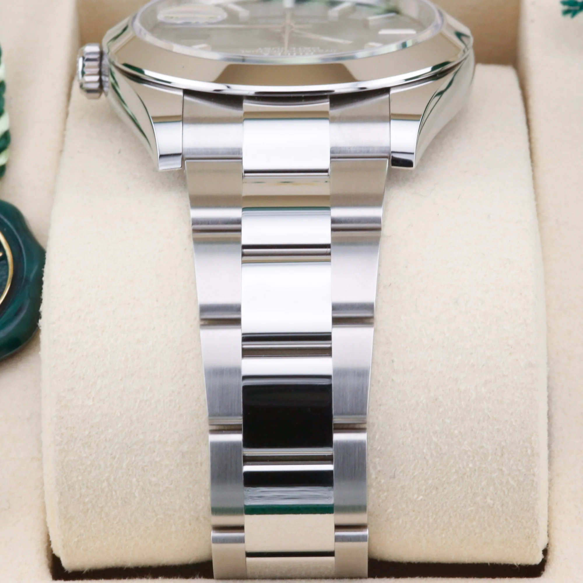 Rolex Datejust 41  126300 Mint Green 41mm Unworn 2026 Complete Set (with Tags) - Image 4