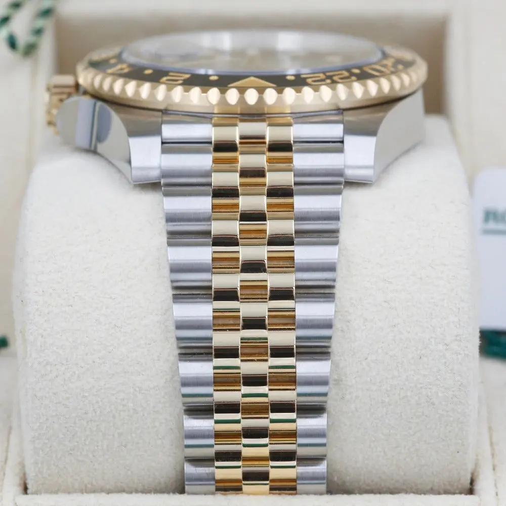 Rolex GMT 126713GRNR Year: 2024 - Image 4