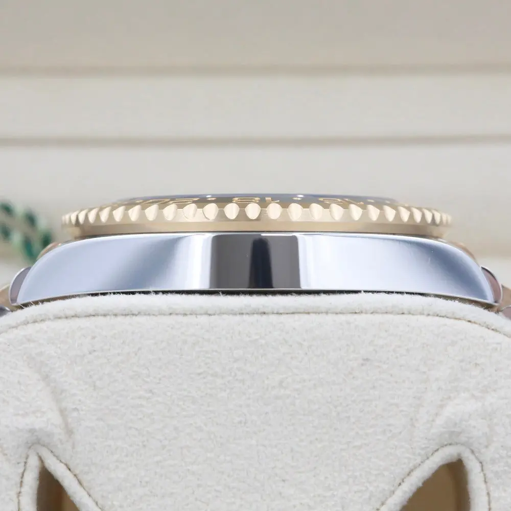 Rolex GMT 126713GRNR Year: 2024 - Image 6