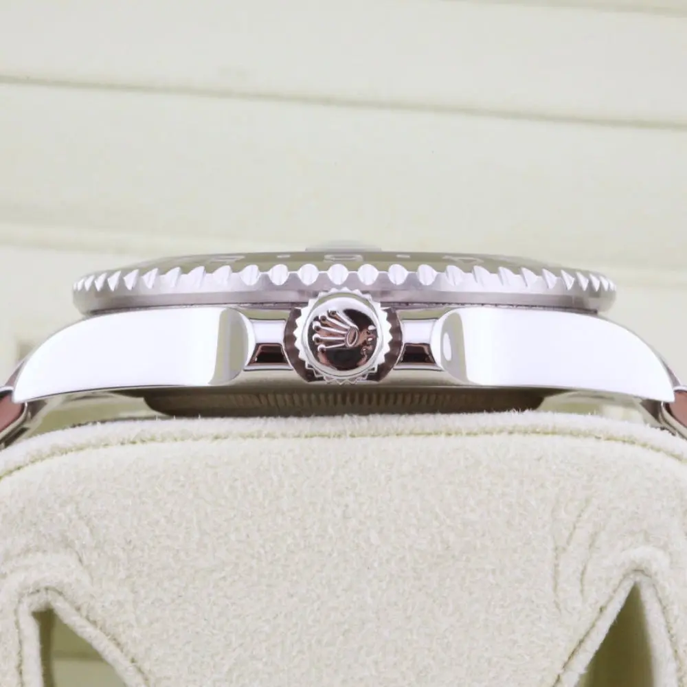 Rolex GMT Black 116710LN Year: 2008 - Image 4