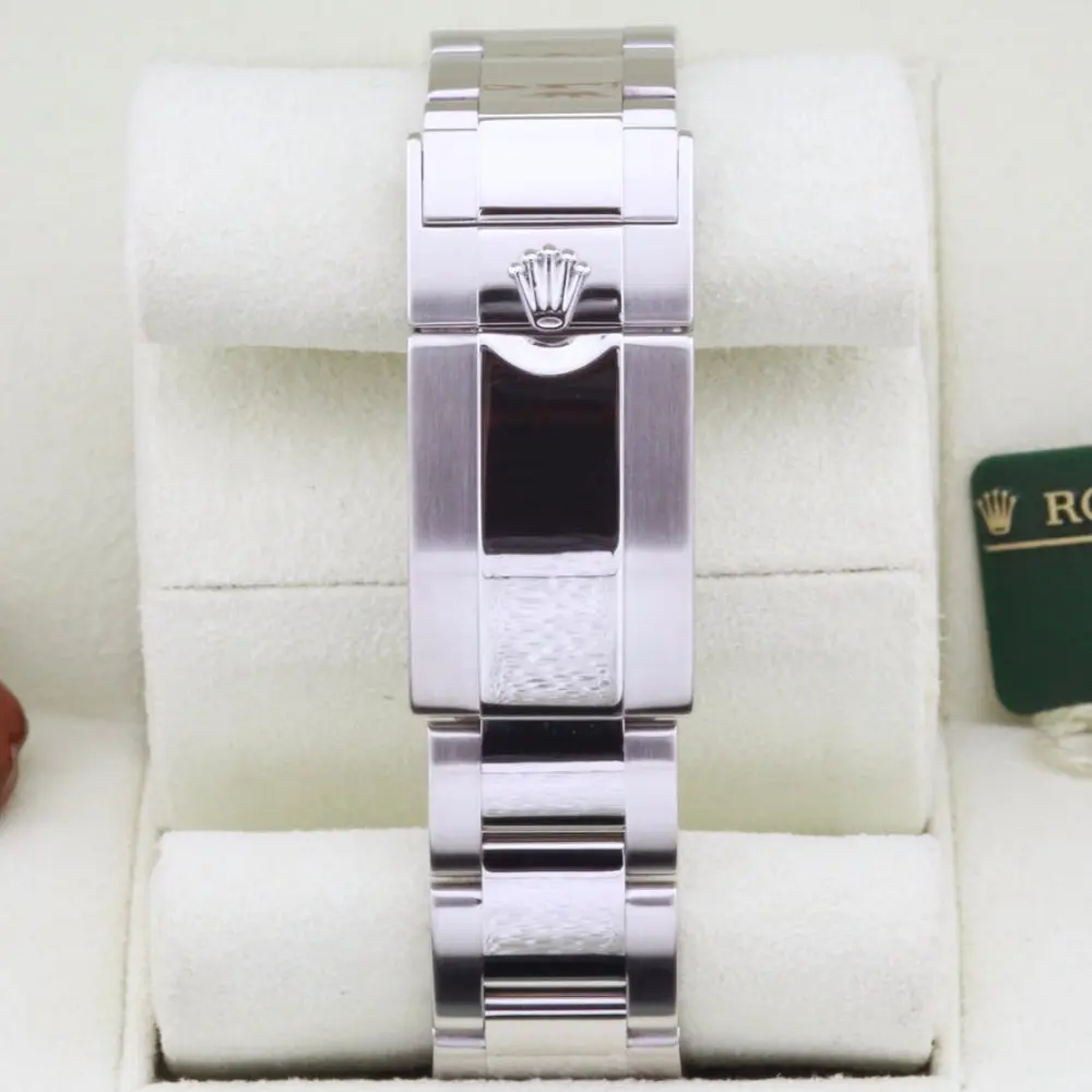 Rolex GMT Black 116710LN Year: 2008 - Image 7