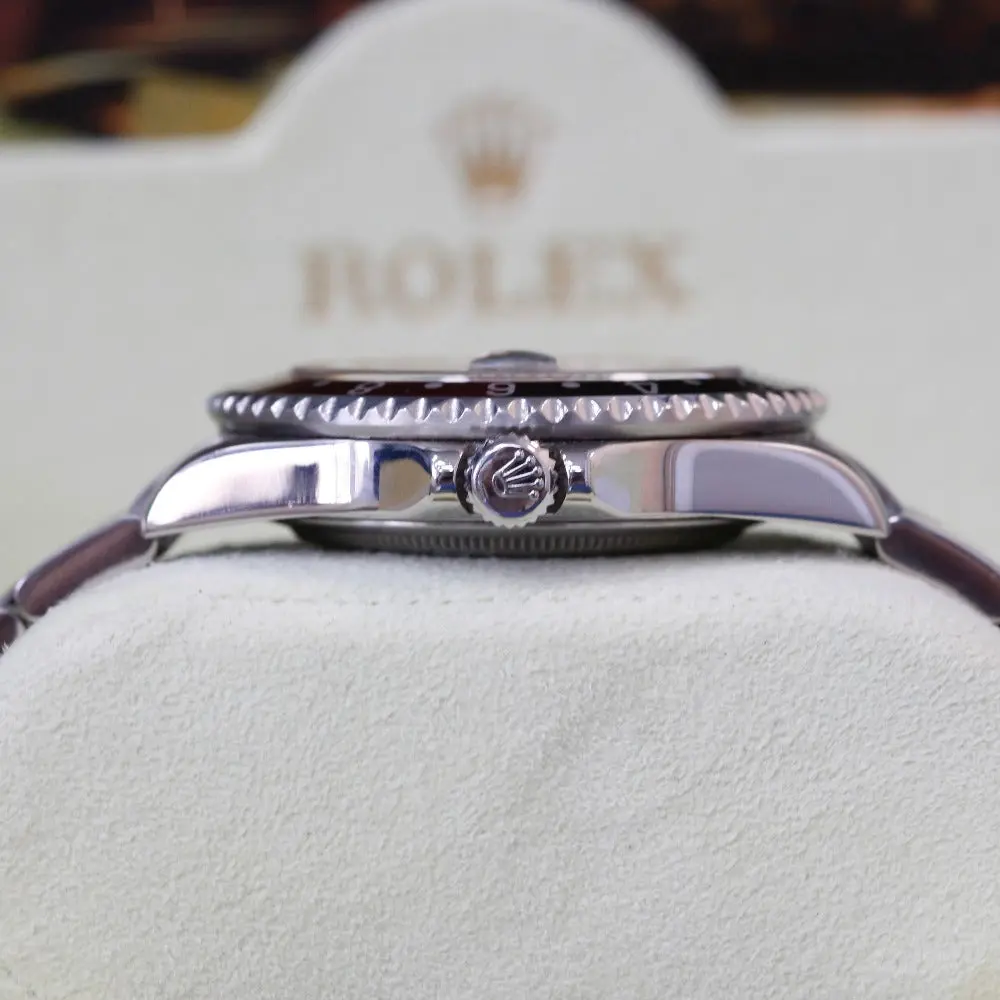 Rolex GMT Coke 16710 Year: 2005 - Image 6