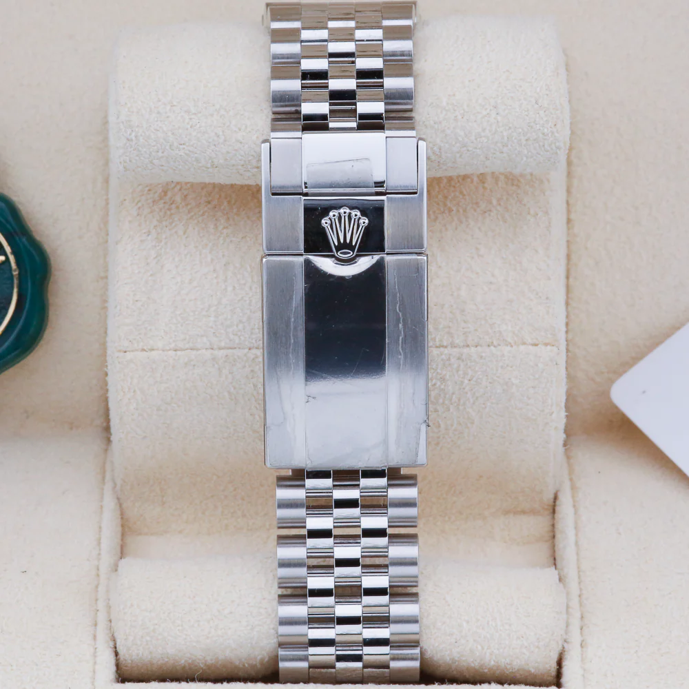 Rolex GMT Pepsi 126710BLRO Year: 2024 - Image 7