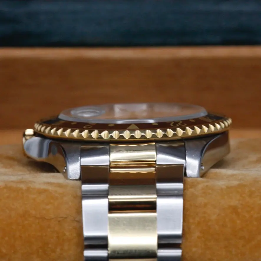 Rolex GMT Rootbeer 16713 Serti Dial Year: 1991 - Image 4