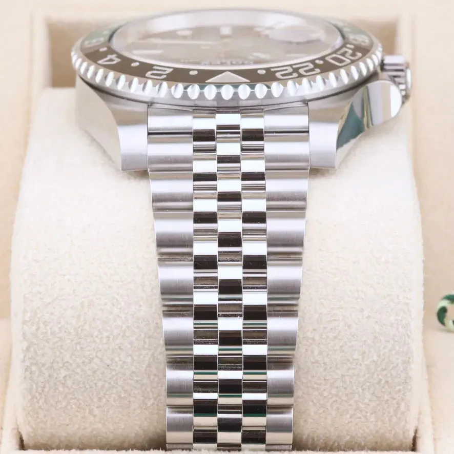 Rolex GMT  126720VTNR Sprite 40mm Unworn 2022 Complete Set - Image 6