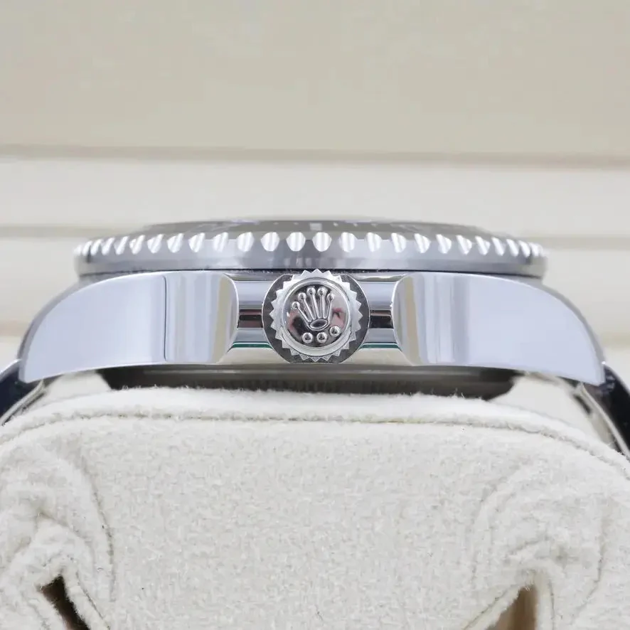 Rolex Sea-Dweller Deepsea 126660  James Cameron 44mm Excellent 2022 Complete Set (with Tags) - Image 3